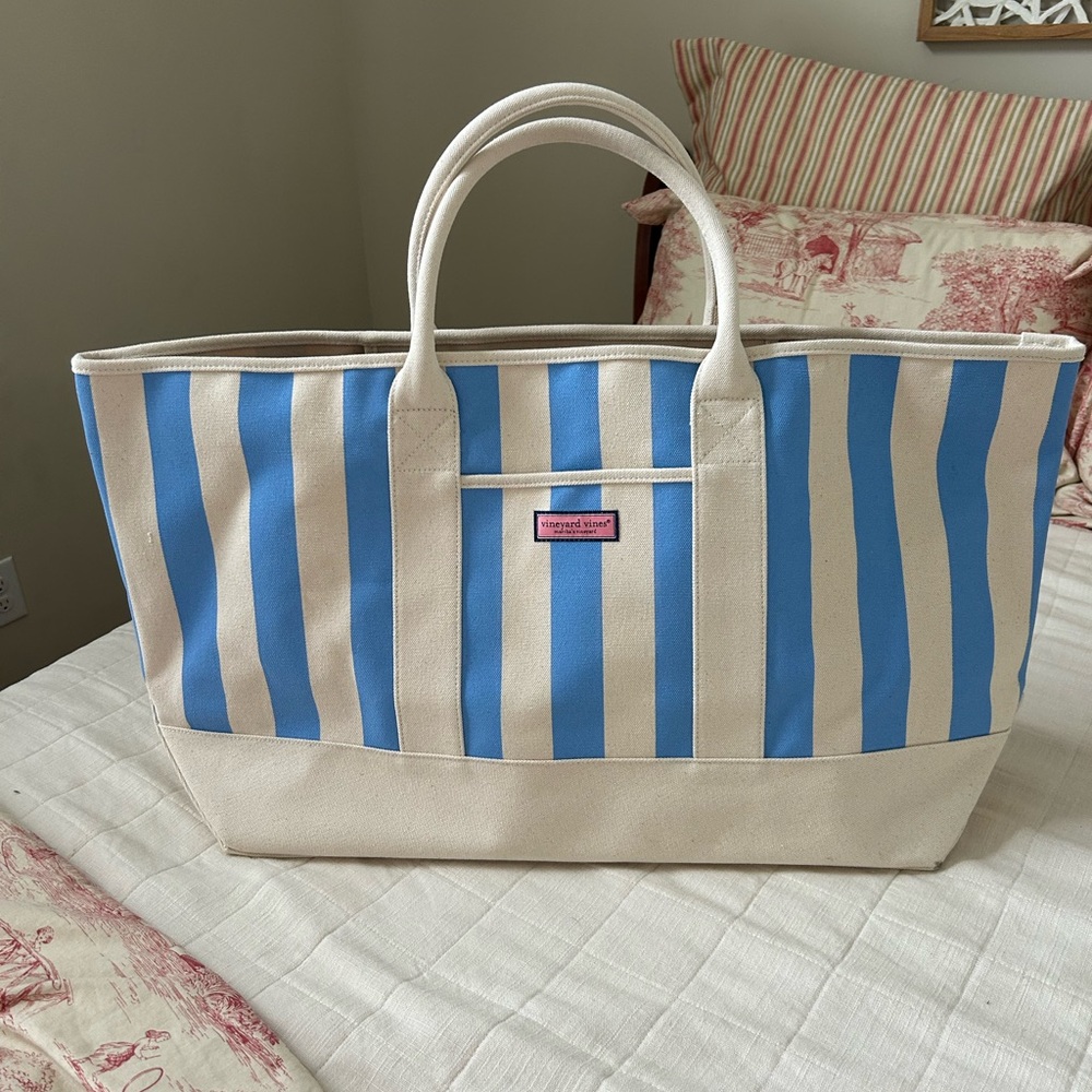 Vineyard Vines blue and white stripe canvas tote